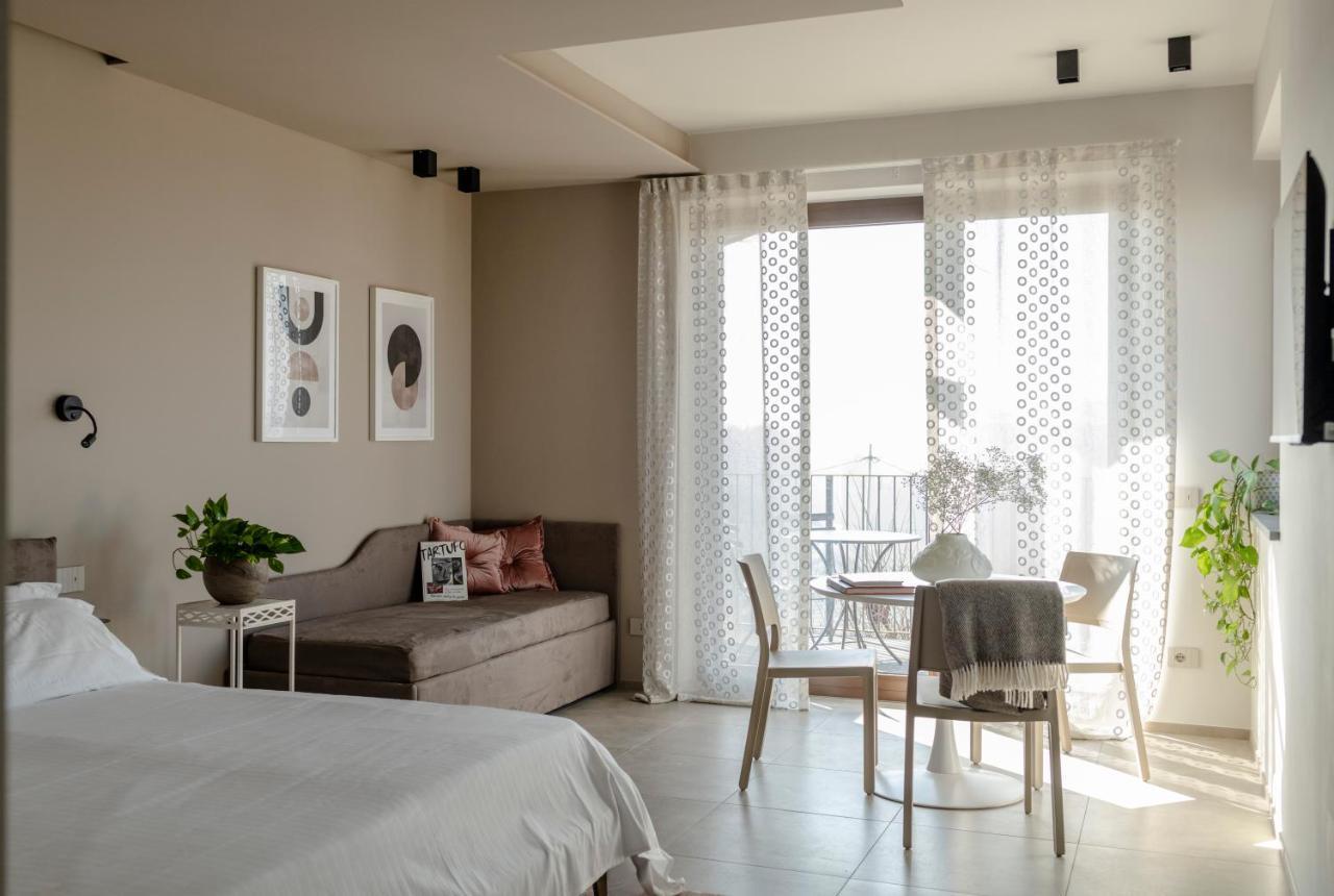 Il Cortile Suites Diano dʼAlba Eksteriør bilde