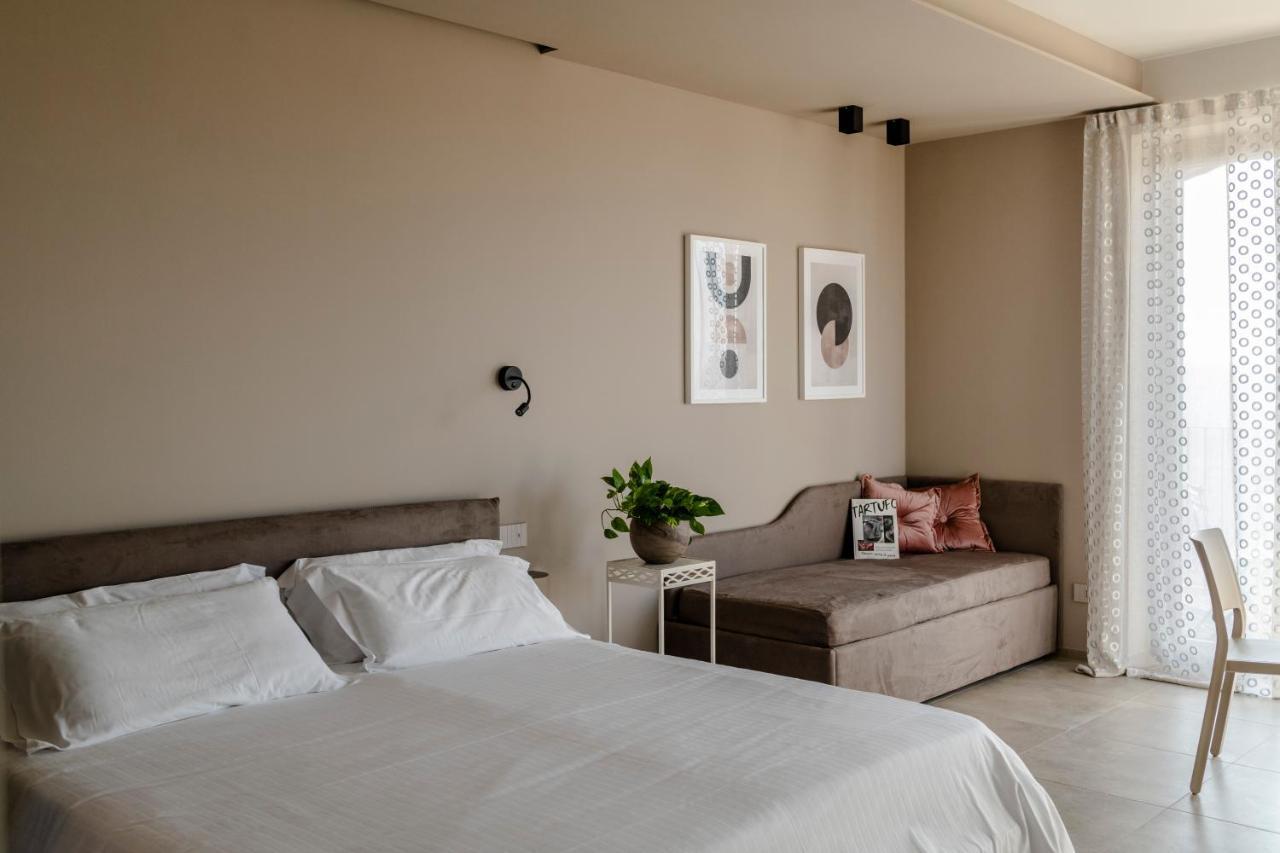 Il Cortile Suites Diano dʼAlba Eksteriør bilde