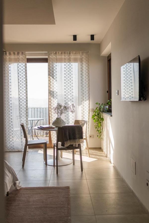 Il Cortile Suites Diano dʼAlba Eksteriør bilde