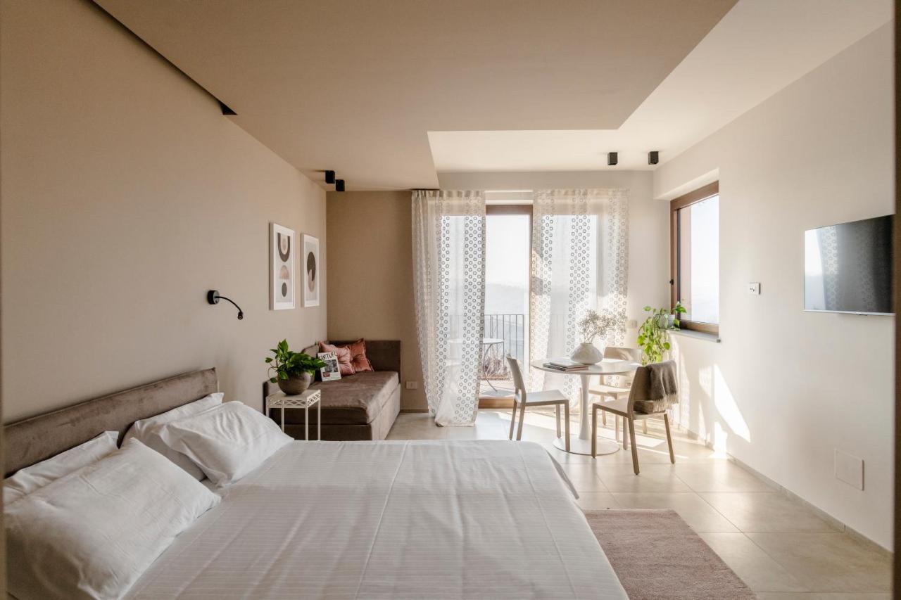 Il Cortile Suites Diano dʼAlba Eksteriør bilde