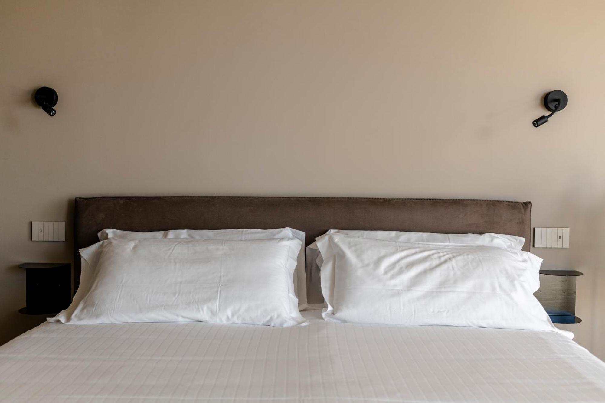 Il Cortile Suites Diano dʼAlba Eksteriør bilde