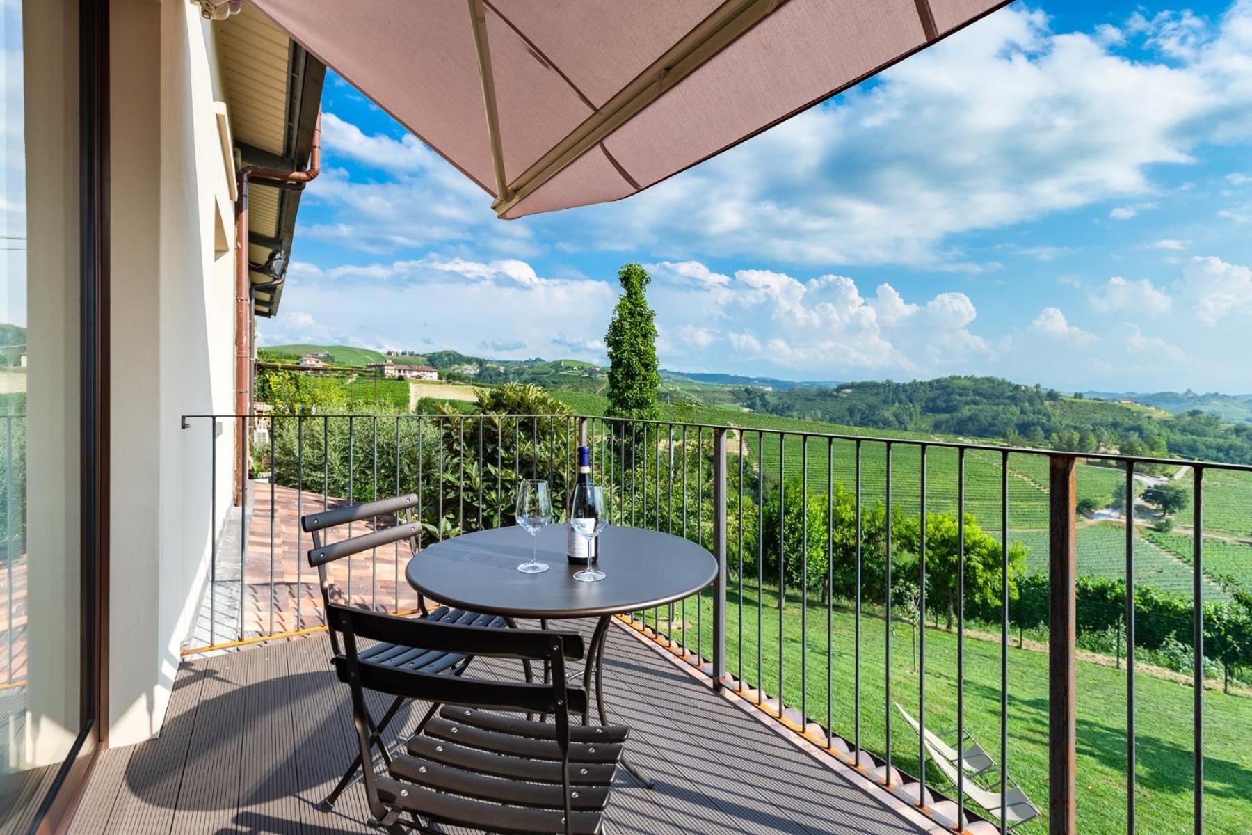 Il Cortile Suites Diano dʼAlba Eksteriør bilde