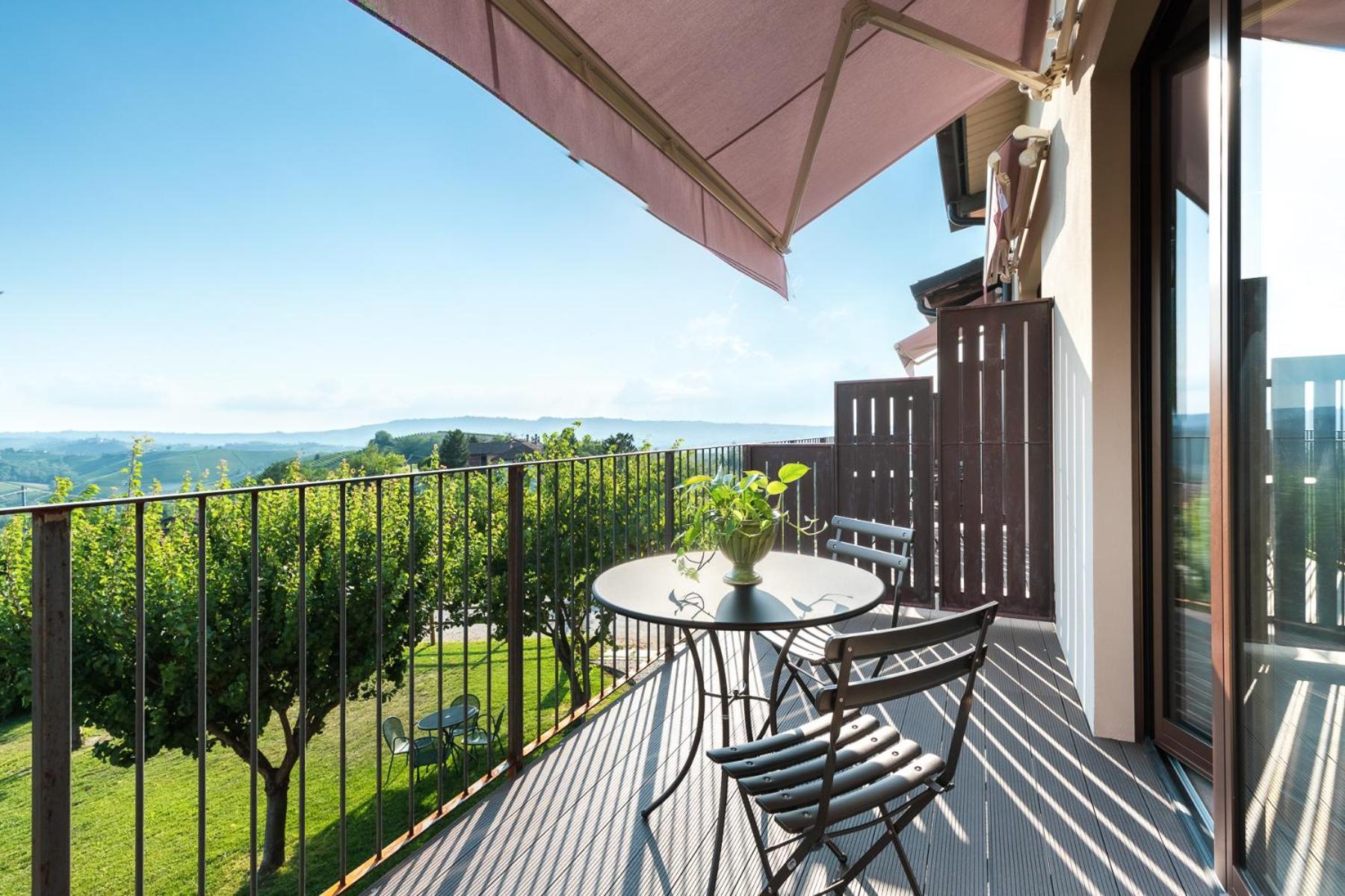 Il Cortile Suites Diano dʼAlba Eksteriør bilde