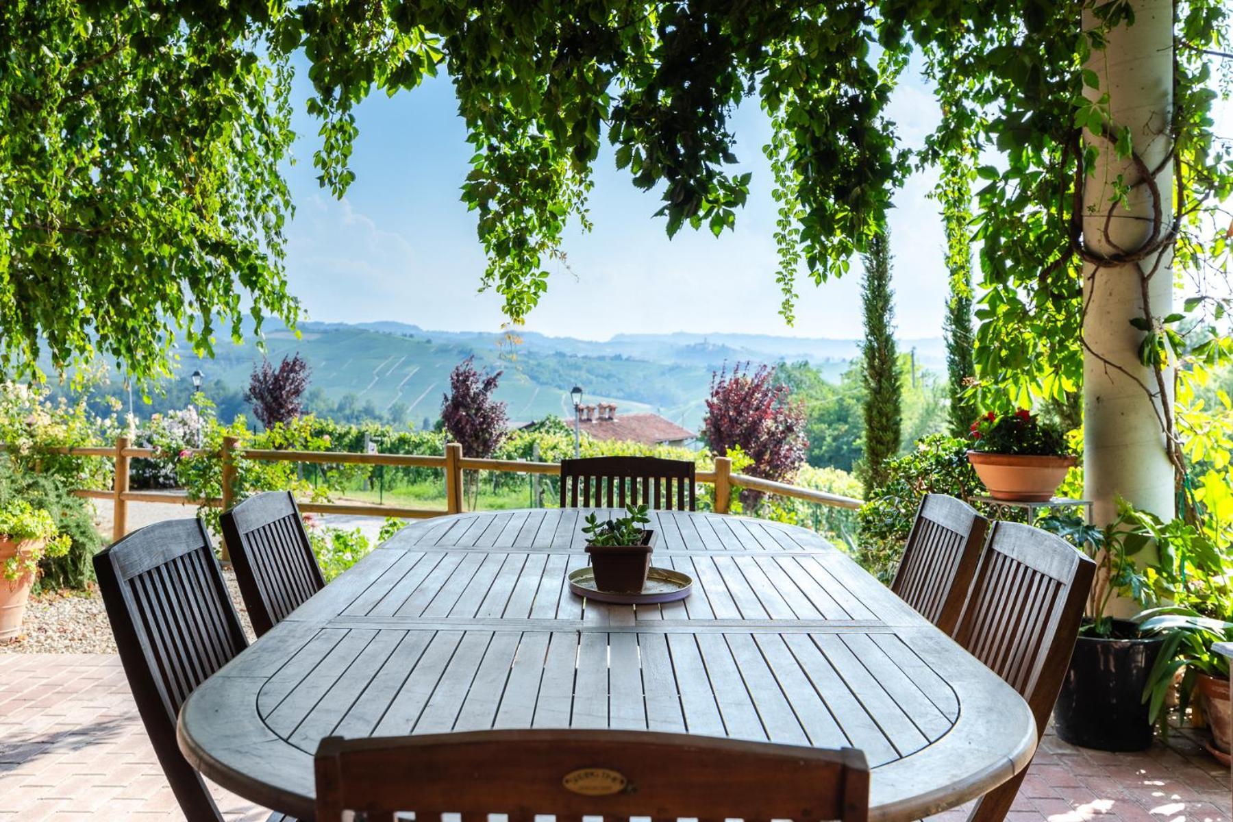 Il Cortile Suites Diano dʼAlba Eksteriør bilde