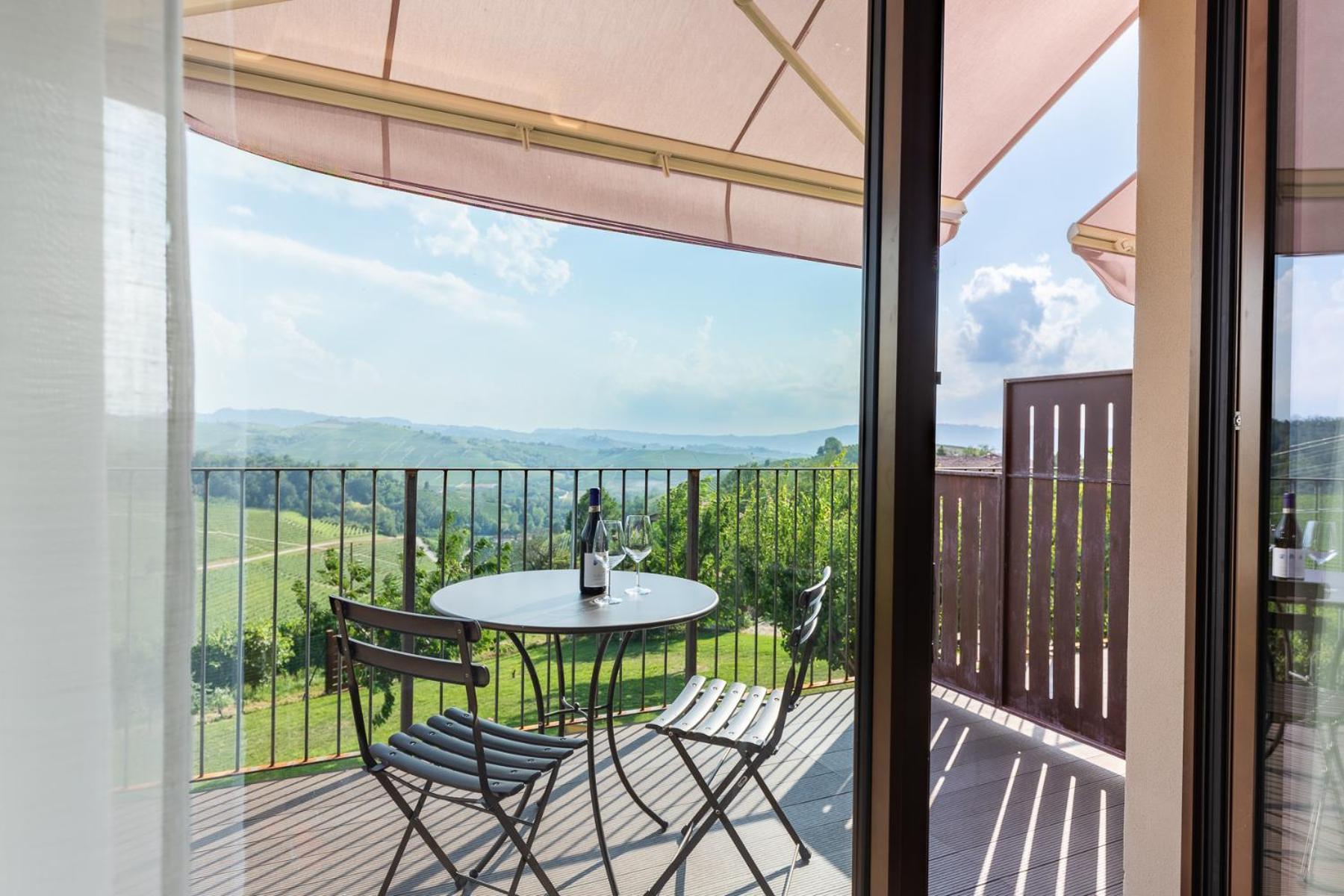 Il Cortile Suites Diano dʼAlba Eksteriør bilde