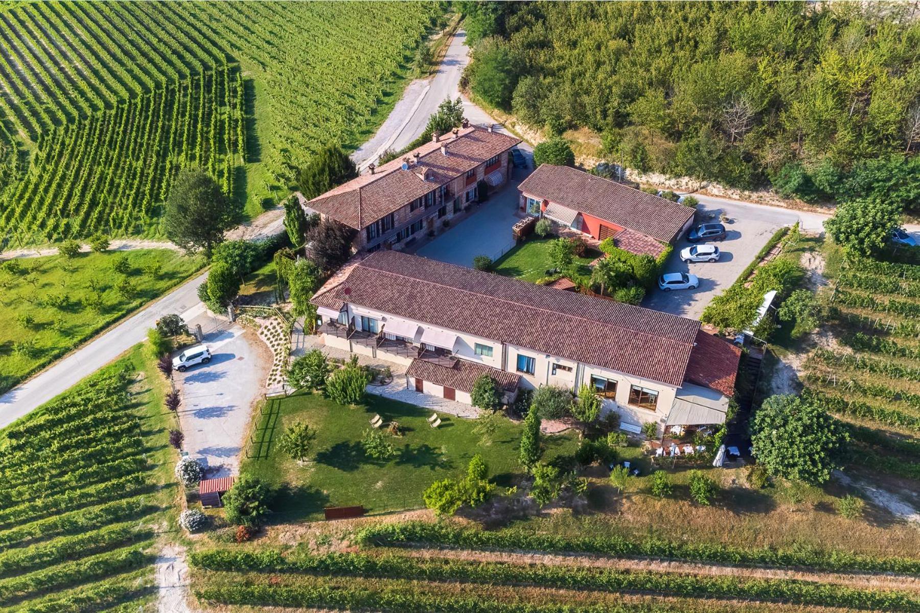 Il Cortile Suites Diano dʼAlba Eksteriør bilde